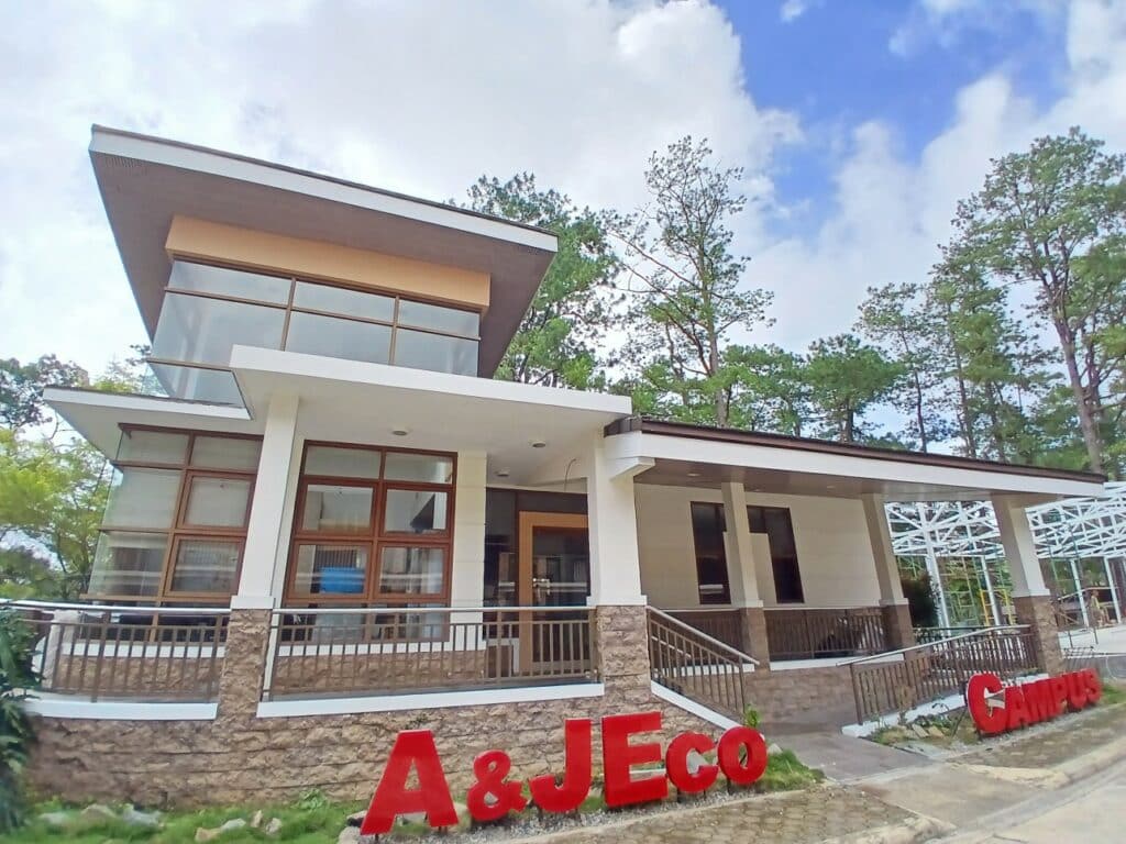 A&J 語言學校 ECO校區